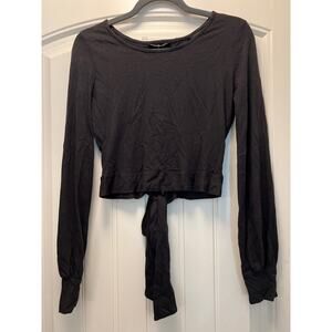 NWT Final Touch Women’s‎ Long Sleeve Tie Back Casual Cropped Top Size S Black